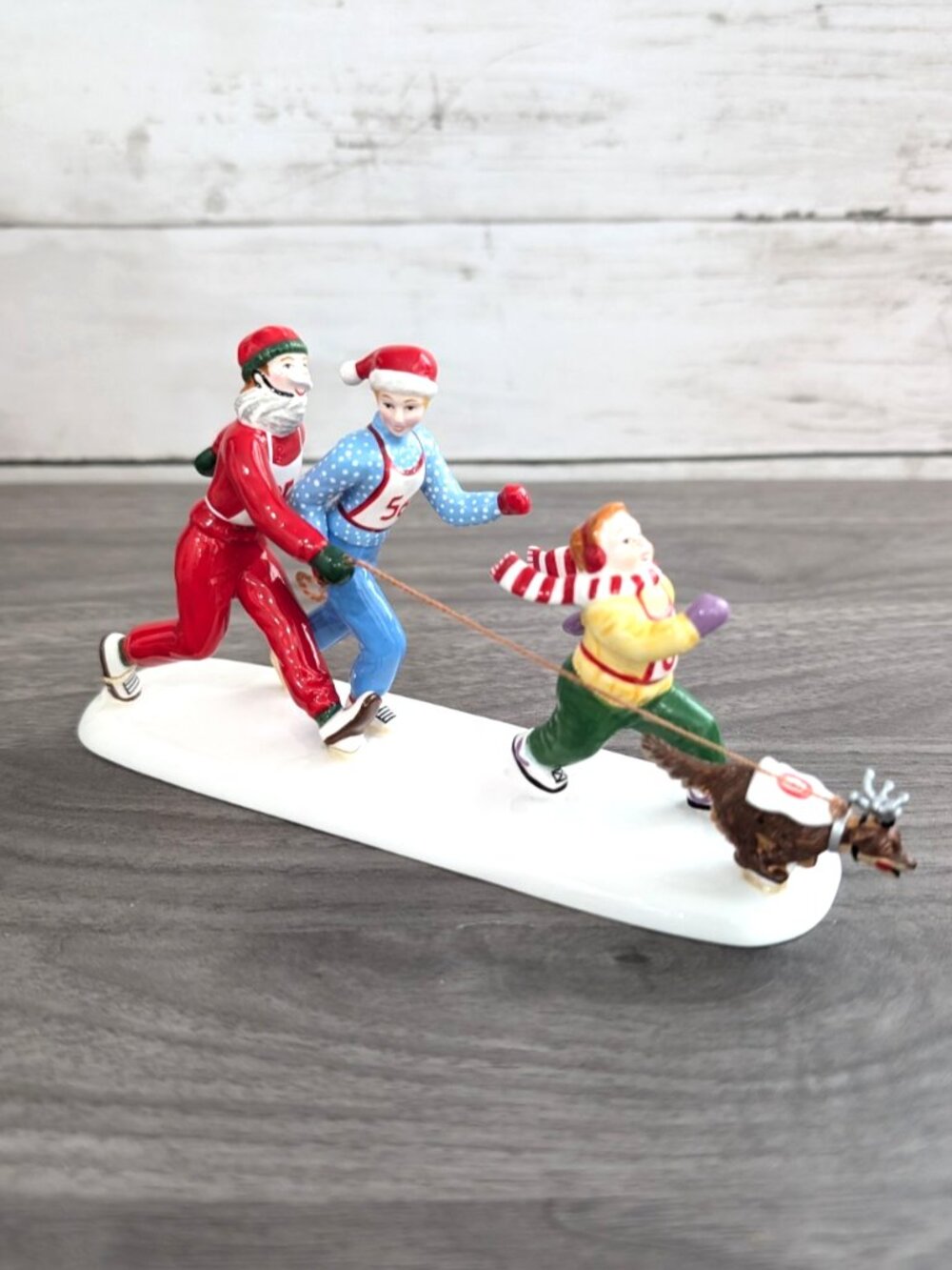 Deptartment 56 Snow Village 55126 Holiday Reindeer Run accessory Christmas